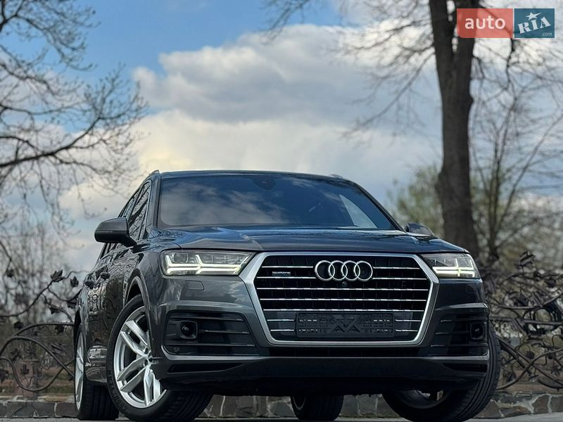 Внедорожник / Кроссовер Audi Q7 2017 в Дрогобыче