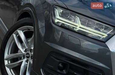 Внедорожник / Кроссовер Audi Q7 2017 в Дрогобыче