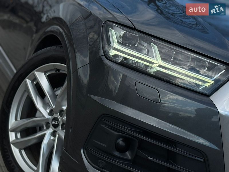 Внедорожник / Кроссовер Audi Q7 2017 в Дрогобыче