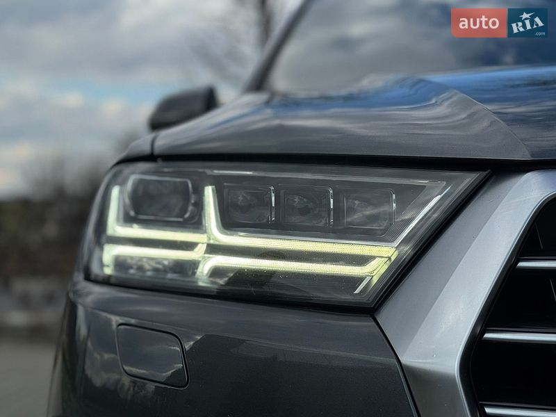 Внедорожник / Кроссовер Audi Q7 2017 в Дрогобыче