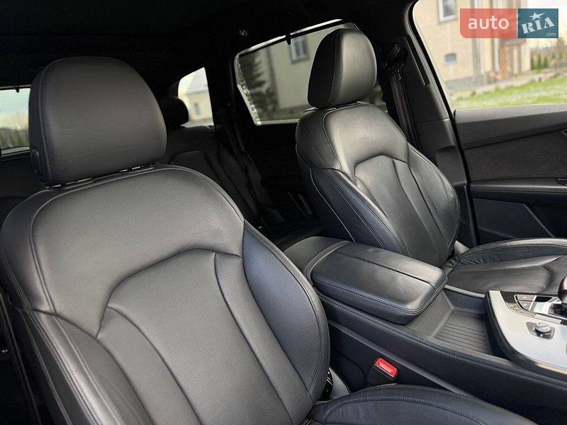 Внедорожник / Кроссовер Audi Q7 2017 в Дрогобыче