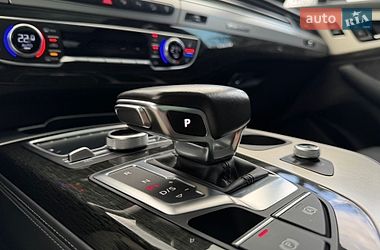 Внедорожник / Кроссовер Audi Q7 2017 в Дрогобыче