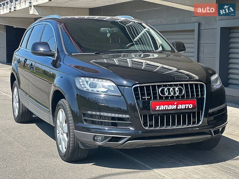 Позашляховик / Кросовер Audi Q7 2013 в Києві
