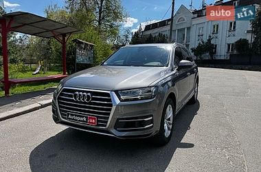 Внедорожник / Кроссовер Audi Q7 2016 в Киеве