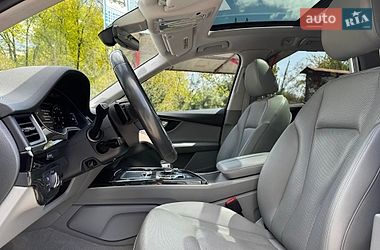 Позашляховик / Кросовер Audi Q7 2016 в Києві