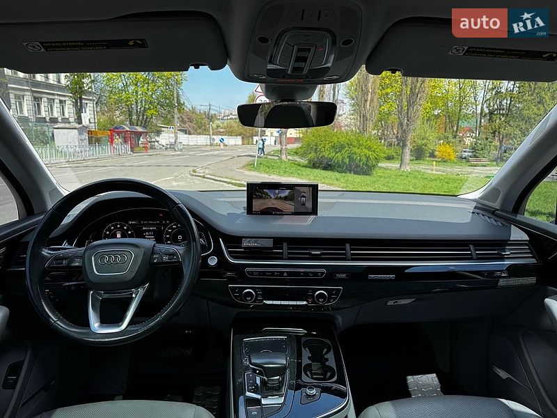 Позашляховик / Кросовер Audi Q7 2016 в Києві