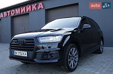 Внедорожник / Кроссовер Audi Q7 2016 в Сарнах