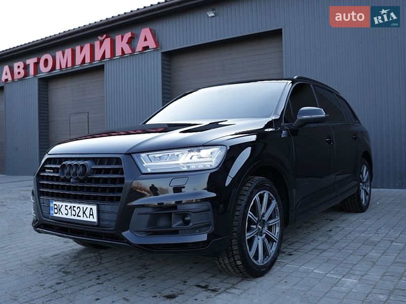 Внедорожник / Кроссовер Audi Q7 2016 в Сарнах
