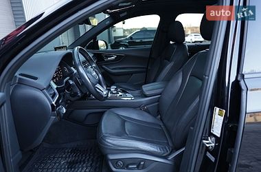 Внедорожник / Кроссовер Audi Q7 2016 в Сарнах
