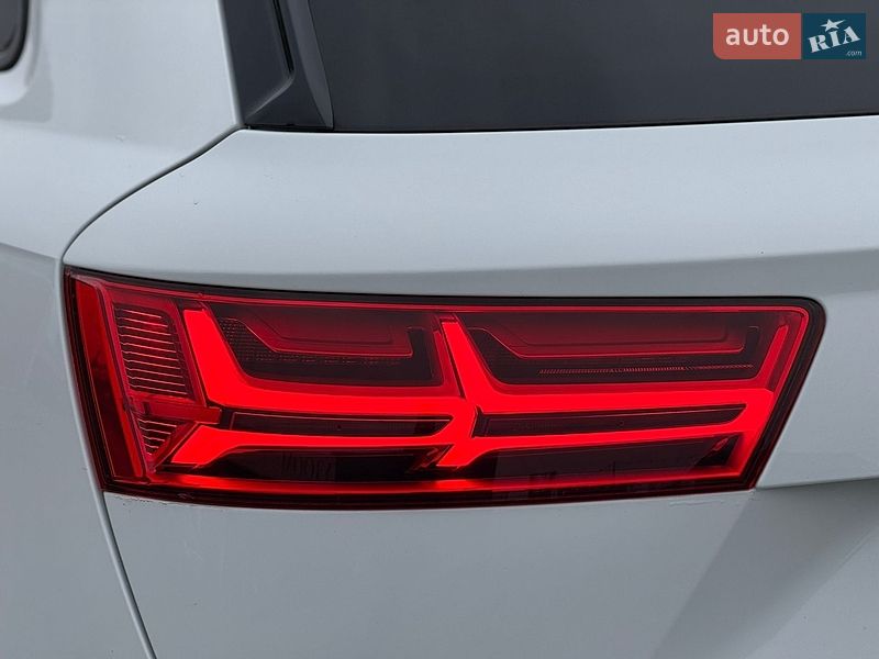 Внедорожник / Кроссовер Audi Q7 2017 в Киеве