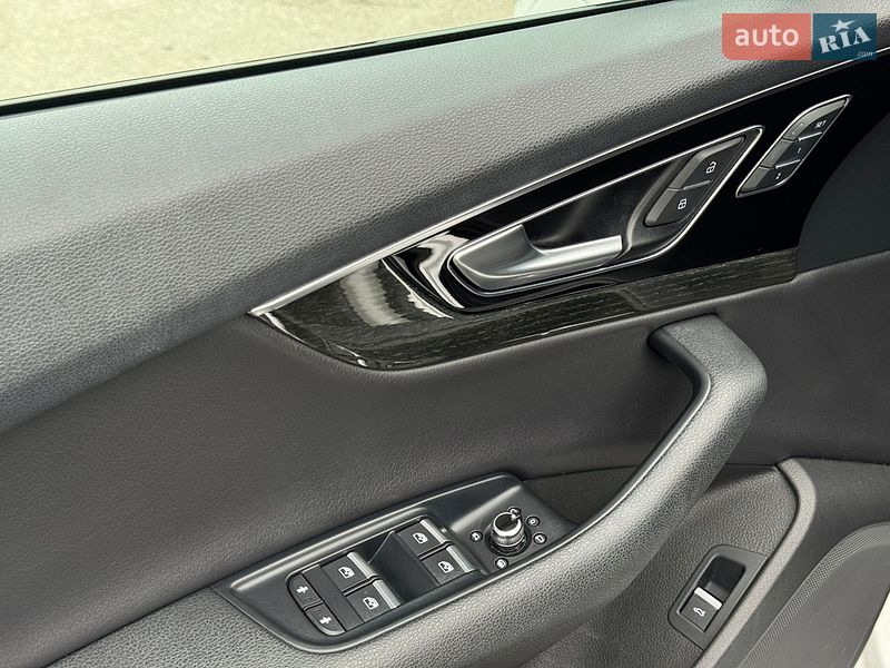 Внедорожник / Кроссовер Audi Q7 2017 в Киеве