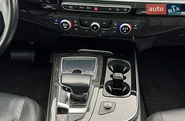 Внедорожник / Кроссовер Audi Q7 2017 в Киеве