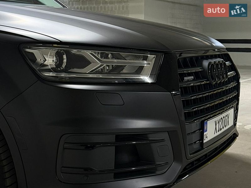 Позашляховик / Кросовер Audi Q7 2016 в Дніпрі