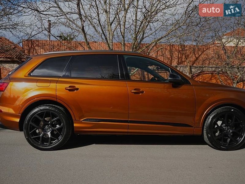 Внедорожник / Кроссовер Audi Q7 2024 в Киеве