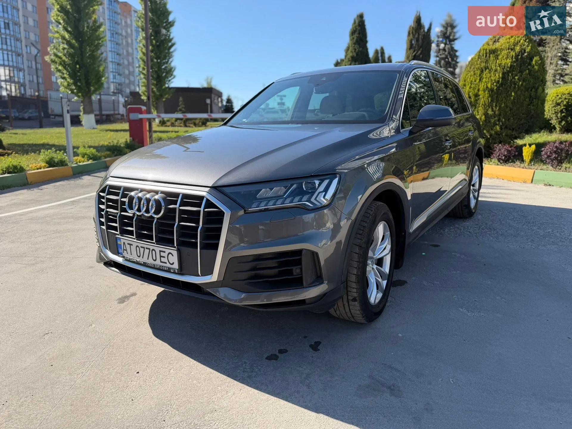 2020 Audi Q7 - фото 1