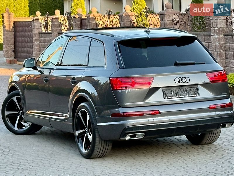 Позашляховик / Кросовер Audi Q7 2018 в Рівному