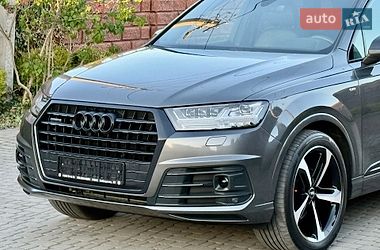 Позашляховик / Кросовер Audi Q7 2018 в Рівному