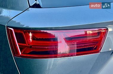Позашляховик / Кросовер Audi Q7 2018 в Рівному