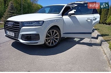 Позашляховик / Кросовер Audi Q7 2016 в Львові