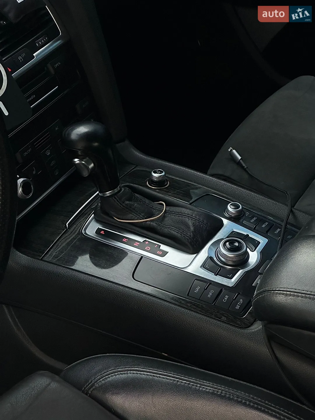 2010 Audi Q7 - мініатюра 16