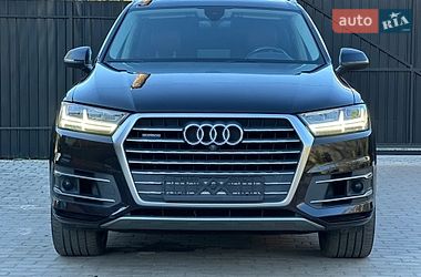 Внедорожник / Кроссовер Audi Q7 2017 в Сарнах