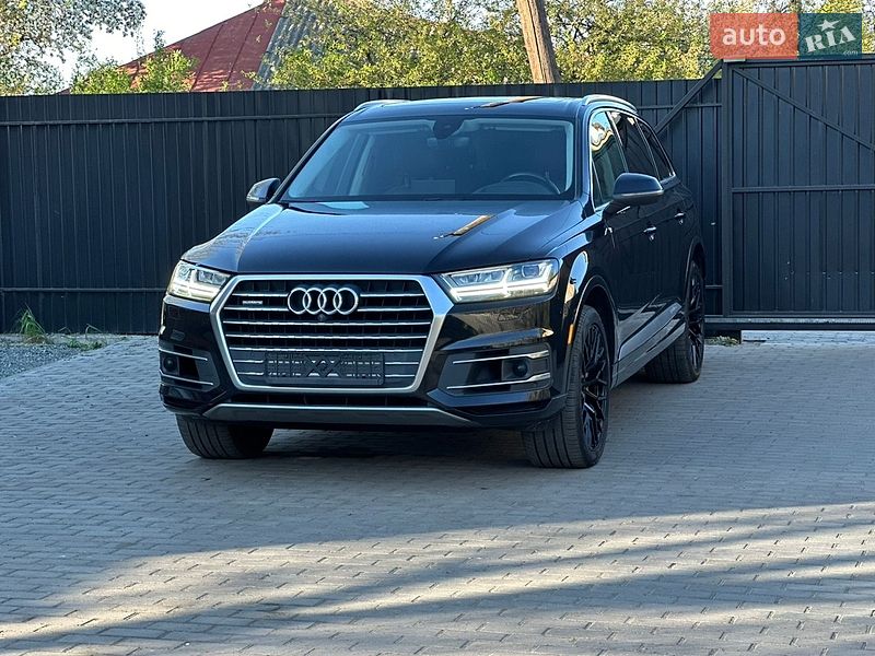 Внедорожник / Кроссовер Audi Q7 2017 в Сарнах