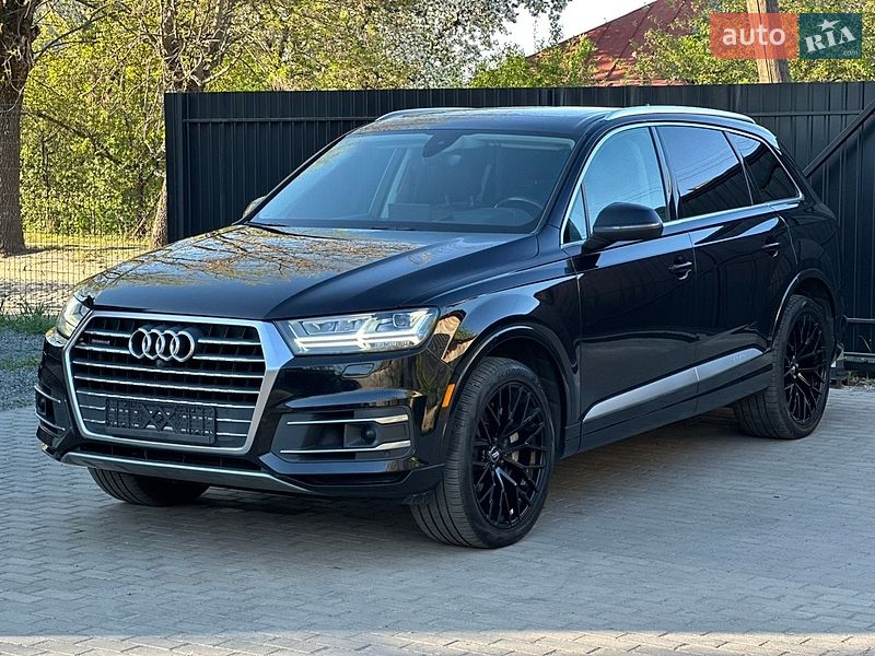 Внедорожник / Кроссовер Audi Q7 2017 в Сарнах