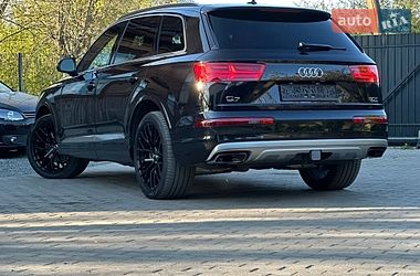 Внедорожник / Кроссовер Audi Q7 2017 в Сарнах