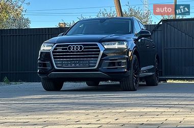 Внедорожник / Кроссовер Audi Q7 2017 в Сарнах