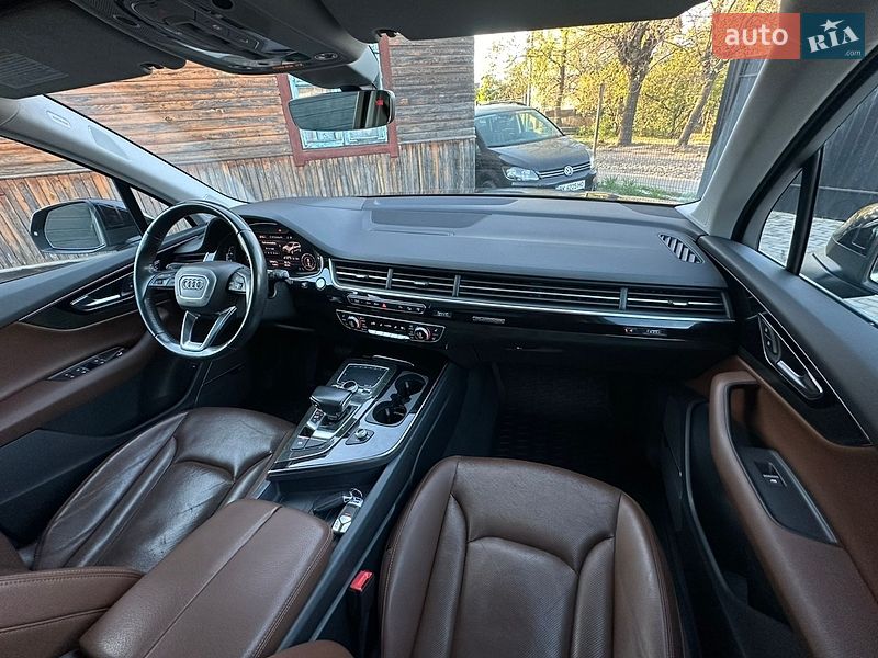 Внедорожник / Кроссовер Audi Q7 2017 в Сарнах