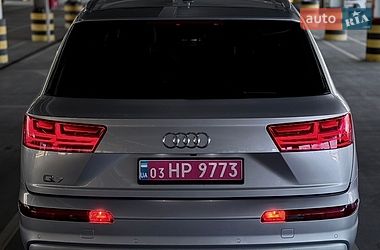 Внедорожник / Кроссовер Audi Q7 2018 в Киеве