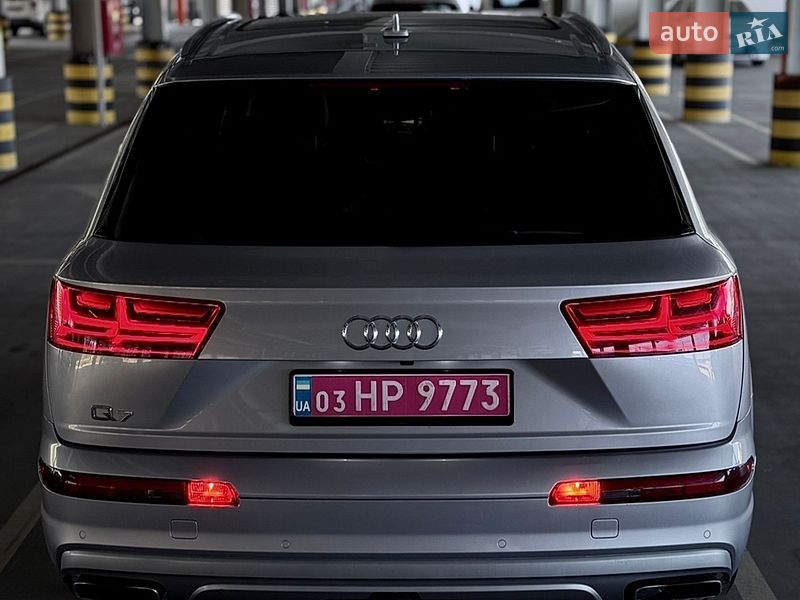 Внедорожник / Кроссовер Audi Q7 2018 в Киеве