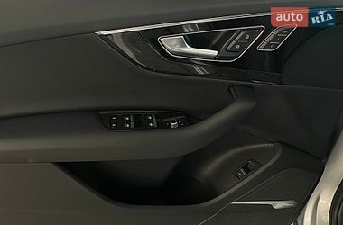 Внедорожник / Кроссовер Audi Q7 2018 в Киеве