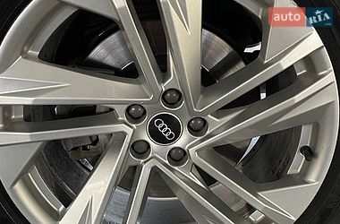Внедорожник / Кроссовер Audi Q7 2018 в Киеве