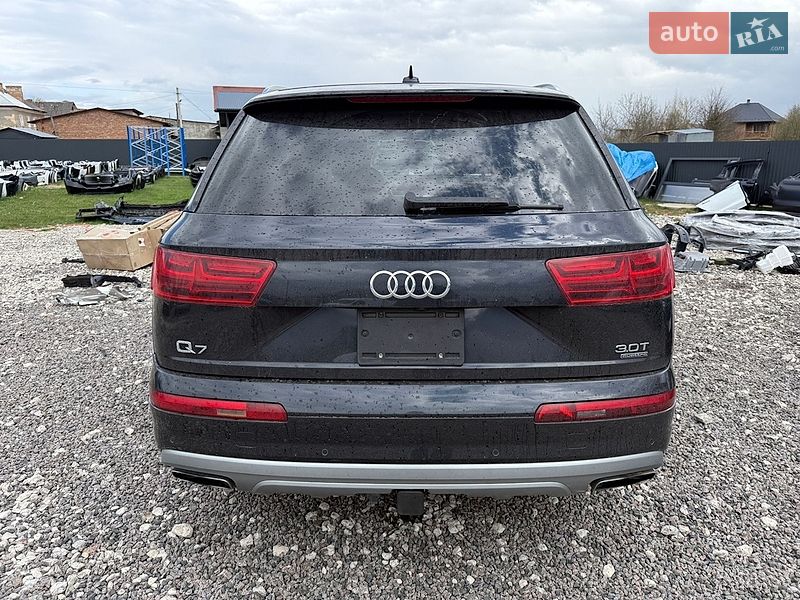 Внедорожник / Кроссовер Audi Q7 2016 в Яворове