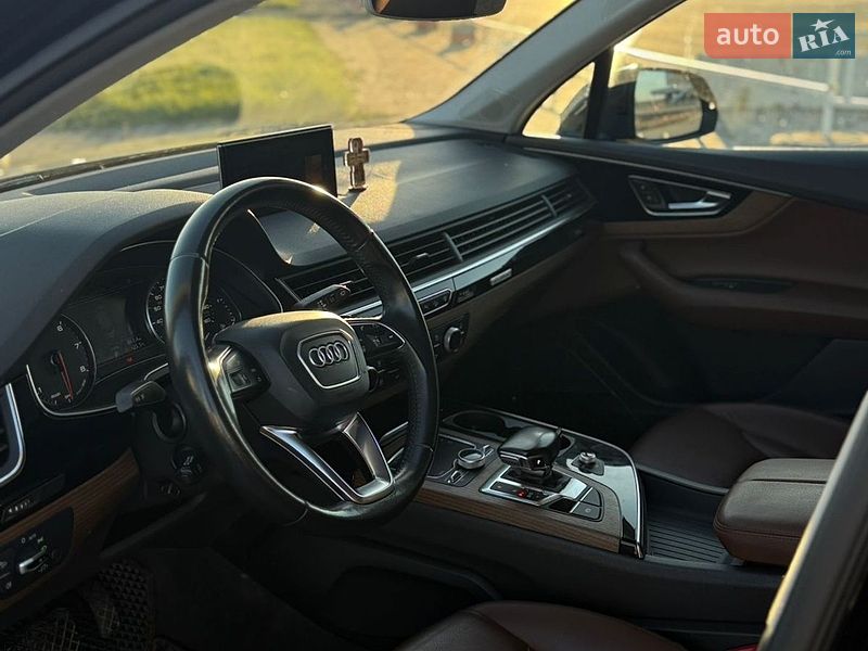 Внедорожник / Кроссовер Audi Q7 2016 в Львове