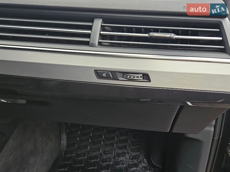 Внедорожник / Кроссовер Audi Q7 2016 в Каменец-Подольском