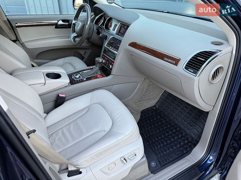 Внедорожник / Кроссовер Audi Q7 2012 в Ковеле