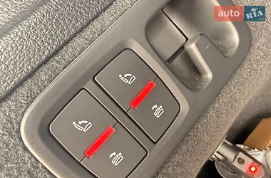 Внедорожник / Кроссовер Audi Q7 2017 в Черновцах