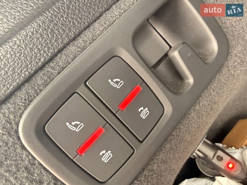 Внедорожник / Кроссовер Audi Q7 2017 в Черновцах