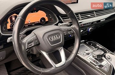 Внедорожник / Кроссовер Audi Q7 2017 в Черновцах