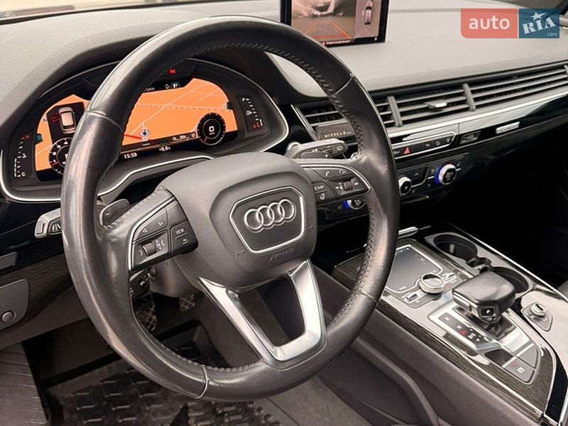 Внедорожник / Кроссовер Audi Q7 2017 в Черновцах