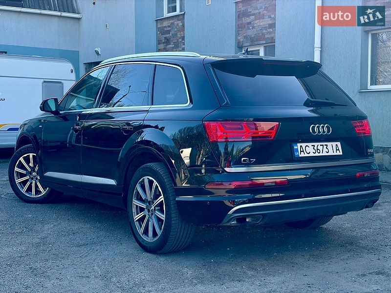 Внедорожник / Кроссовер Audi Q7 2018 в Луцке