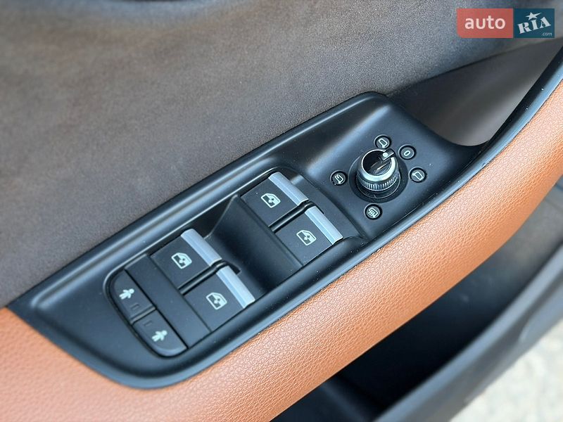 Внедорожник / Кроссовер Audi Q7 2018 в Луцке