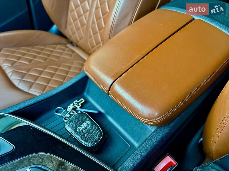 Внедорожник / Кроссовер Audi Q7 2018 в Луцке