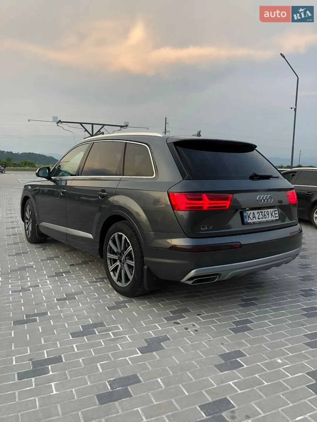 2016 Audi Q7 - мініатюра 2