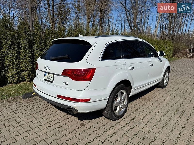 Внедорожник / Кроссовер Audi Q7 2013 в Киеве