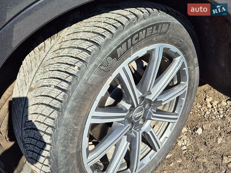 Позашляховик / Кросовер Audi Q7 2016 в Кам'янець-Подільському