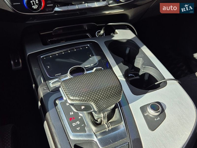 Позашляховик / Кросовер Audi Q7 2016 в Кам'янець-Подільському