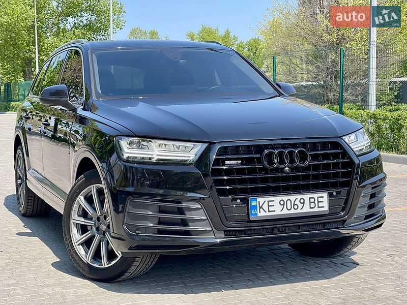 Внедорожник / Кроссовер Audi Q7 2018 в Каменском